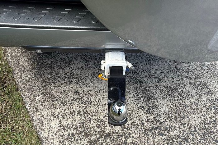 2004 Mitsubishi Pajero GLS