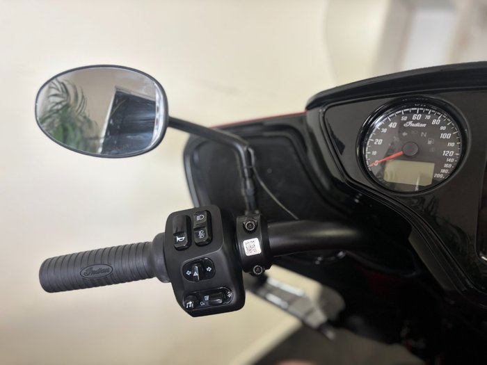 2025 Indian ROADMASTER DARK HORSE Sunset Red