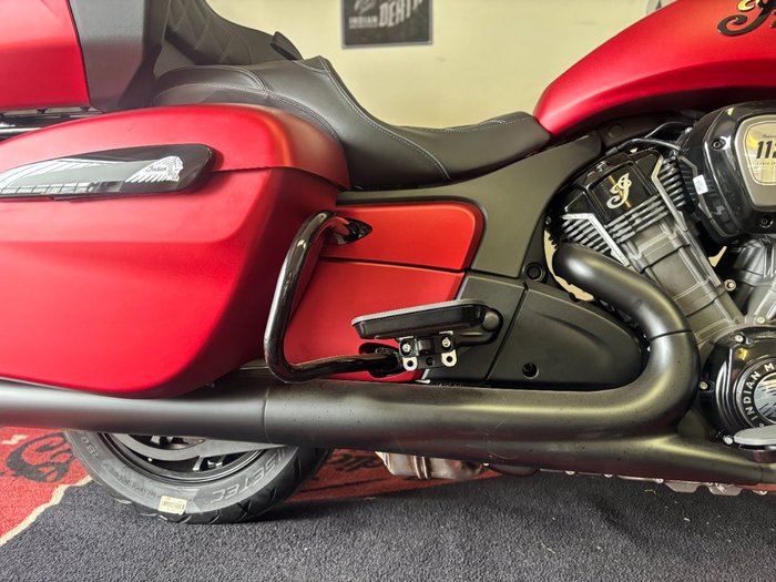 2025 Indian ROADMASTER DARK HORSE Sunset Red