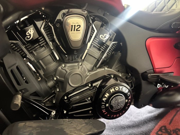 2025 Indian ROADMASTER DARK HORSE Sunset Red