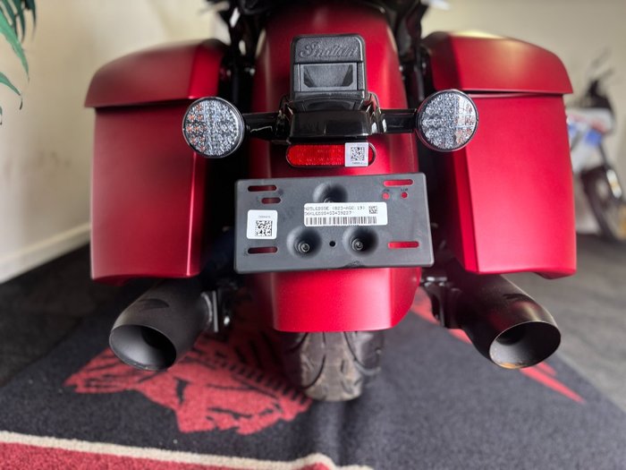2025 Indian ROADMASTER DARK HORSE Sunset Red
