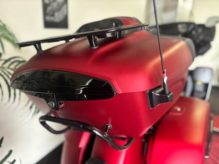 2025 Indian ROADMASTER DARK HORSE Sunset Red