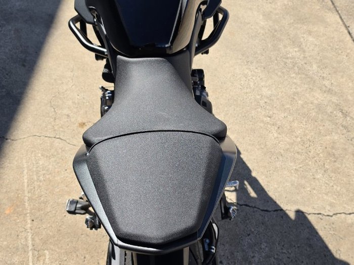 2023 Suzuki GSX-8S BLACK