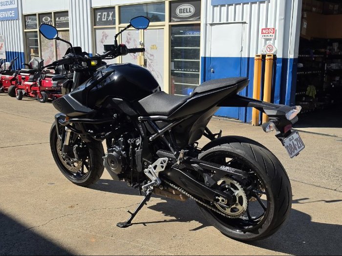 2023 Suzuki GSX-8S BLACK