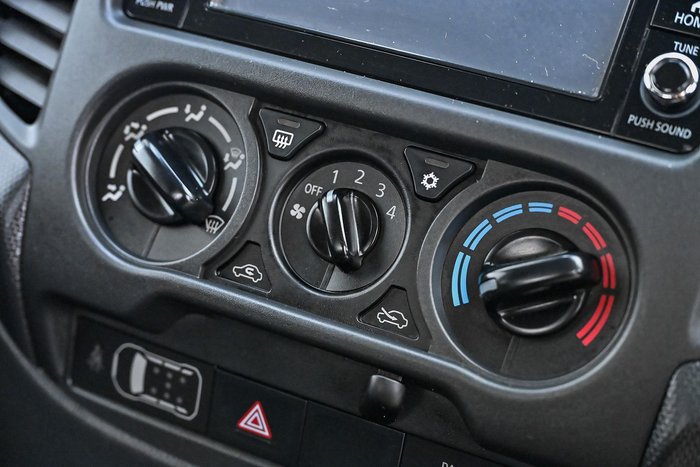 2021 Mitsubishi Triton GLX
