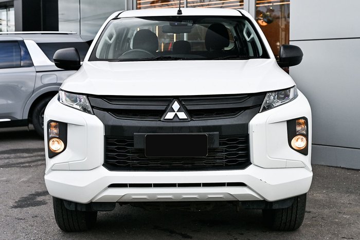 2021 Mitsubishi Triton GLX