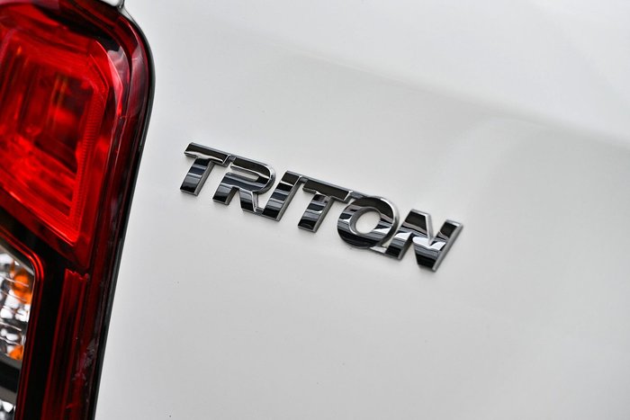 2021 Mitsubishi Triton GLX