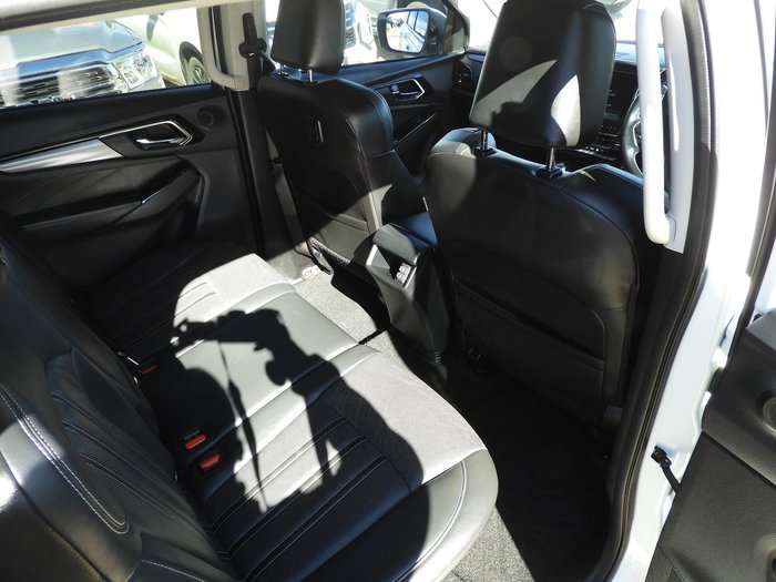 2021 Isuzu MU-X LS-T