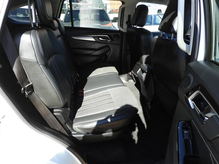 2021 Isuzu MU-X LS-T