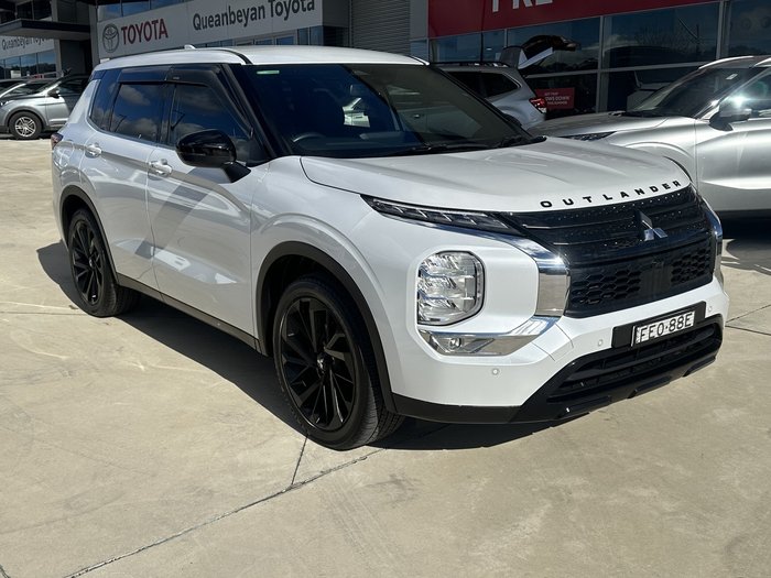 2023 Mitsubishi Outlander Black Edition