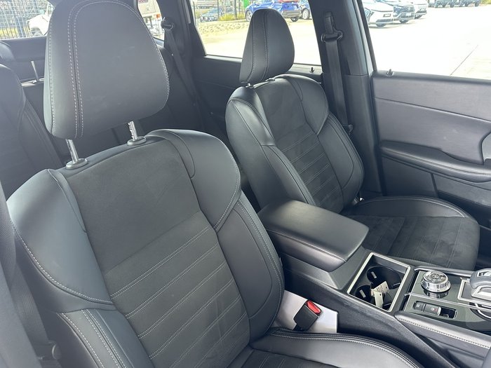2023 Mitsubishi Outlander Black Edition