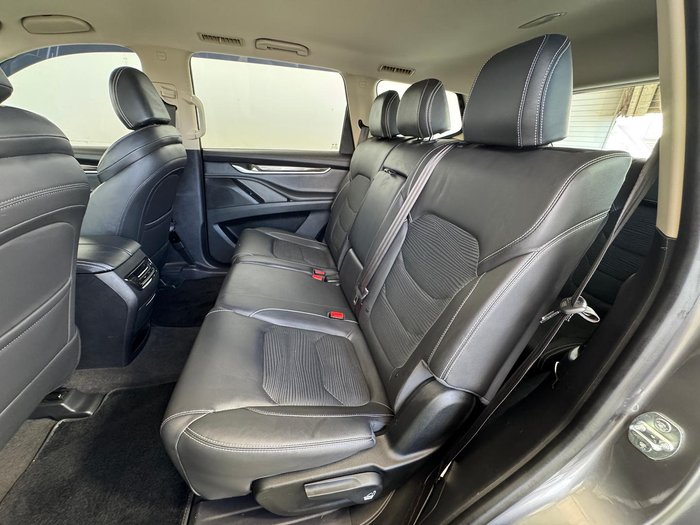 2023 LDV D90 Executive