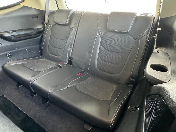2023 LDV D90 Executive