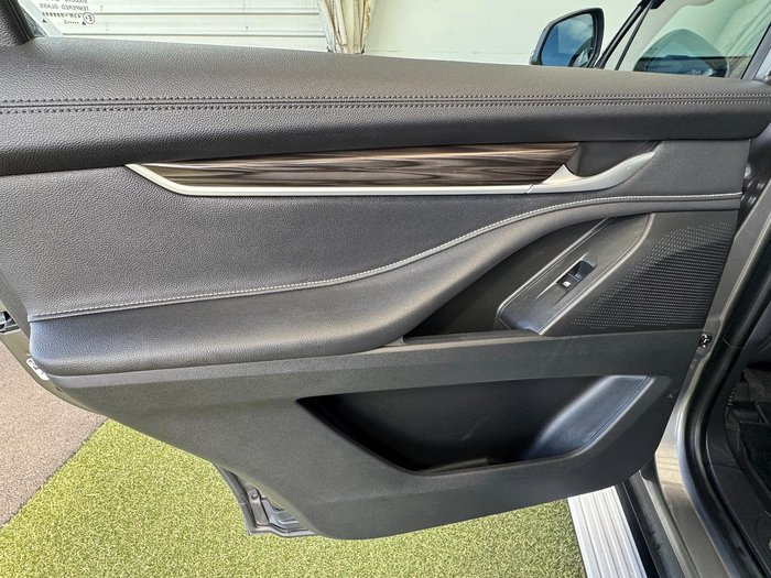 2023 LDV D90 Executive
