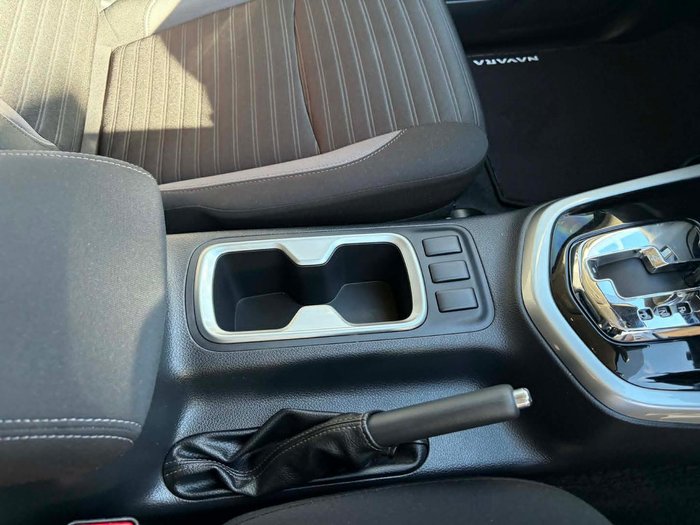 2023 Nissan Navara ST-X