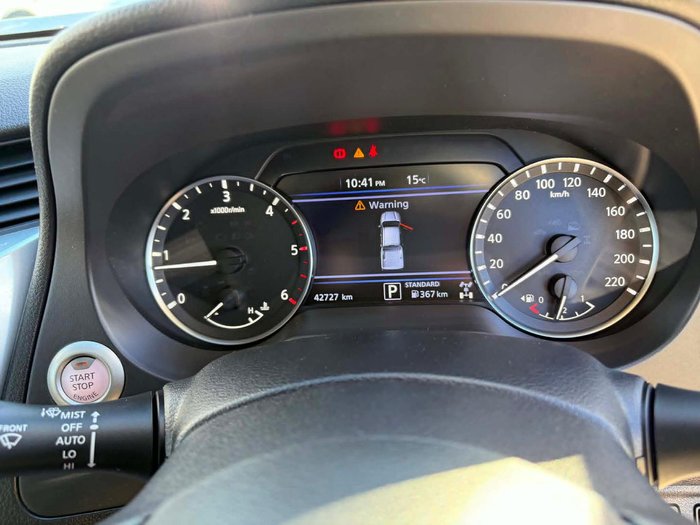 2023 Nissan Navara ST-X