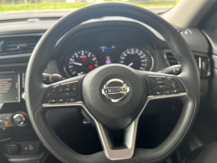 2022 Nissan X-TRAIL ST