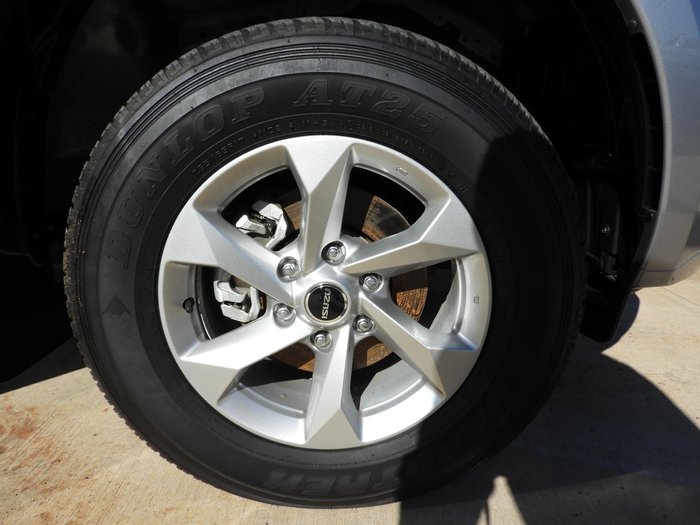 2024 Isuzu D-MAX LS-M