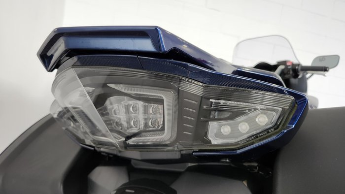 2025 Yamaha FJR1300AE FJR Blue