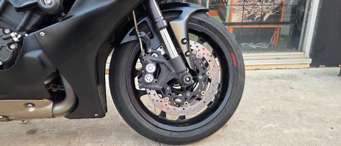 2020 Yamaha YZF-R1 BLACK