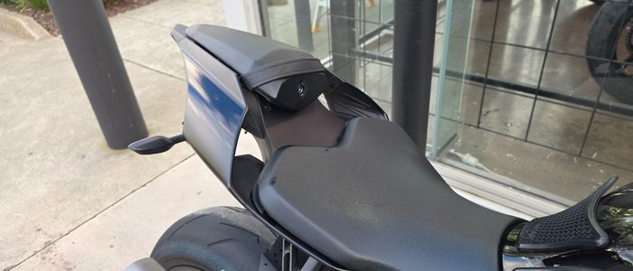 2020 Yamaha YZF-R1 BLACK