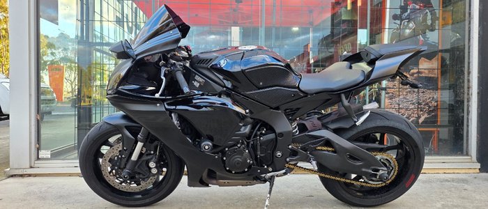 2020 Yamaha YZF-R1 BLACK