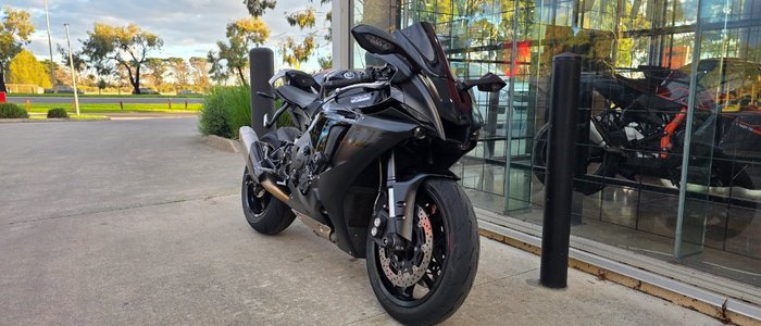 2020 Yamaha YZF-R1 BLACK