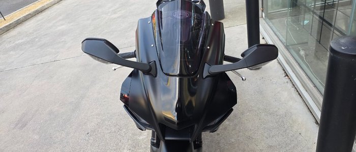 2020 Yamaha YZF-R1 BLACK