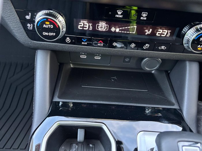 2025 Mitsubishi Outlander Exceed