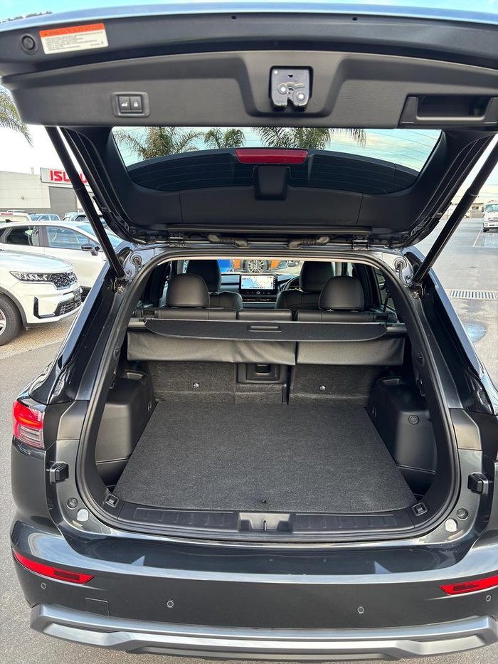 2025 Mitsubishi Outlander Exceed