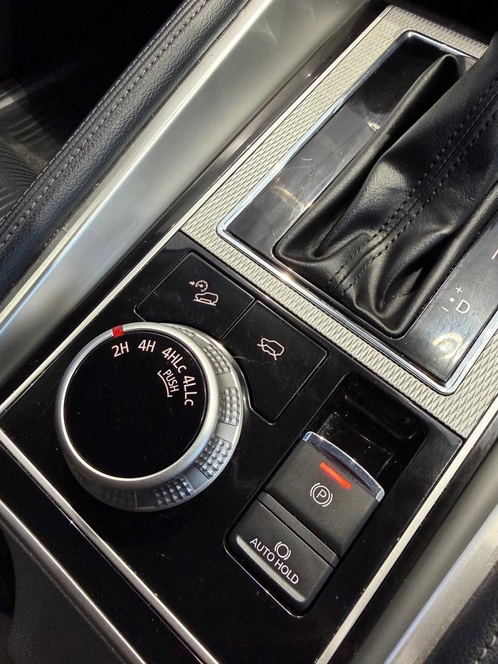 2024 Mitsubishi Pajero Sport GLX