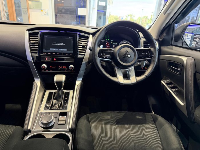 2024 Mitsubishi Pajero Sport GLX
