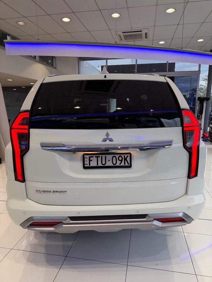 2024 Mitsubishi Pajero Sport GLX