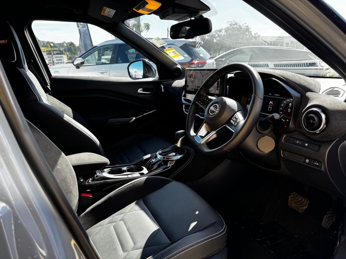 2025 Nissan JUKE Ti F16 MY25 Ceramic Grey 2-tone with Black roof