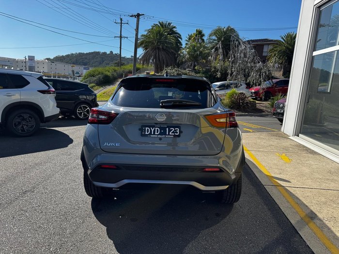 2025 Nissan JUKE Ti F16 MY25 Ceramic Grey 2-tone with Black roof