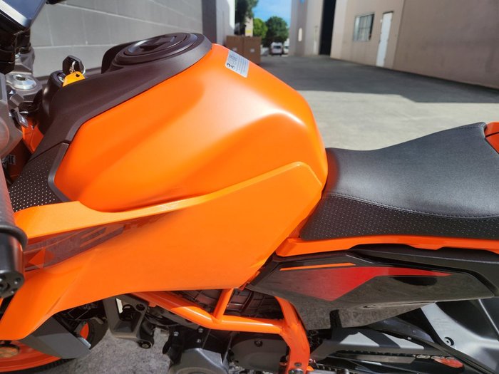 2025 Ktm 390 DUKE ORANGE