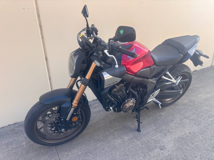 2025 Honda CB650R EXTREME RED