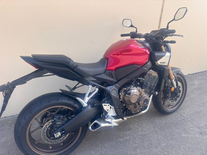2025 Honda CB650R EXTREME RED