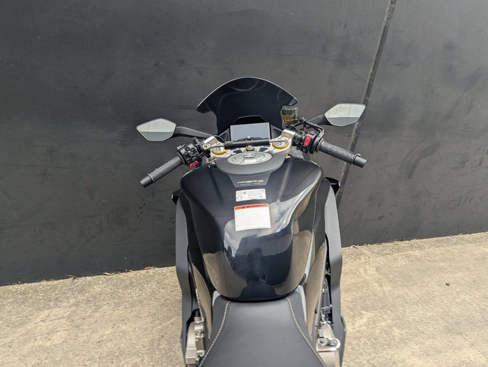 2026 CFMOTO 2026 CF MOTO 750CC 750SR-S NEBULA BLACK