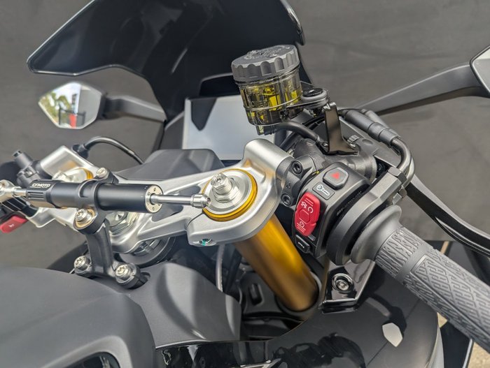 2026 CFMOTO 2026 CF MOTO 750CC 750SR-S NEBULA BLACK