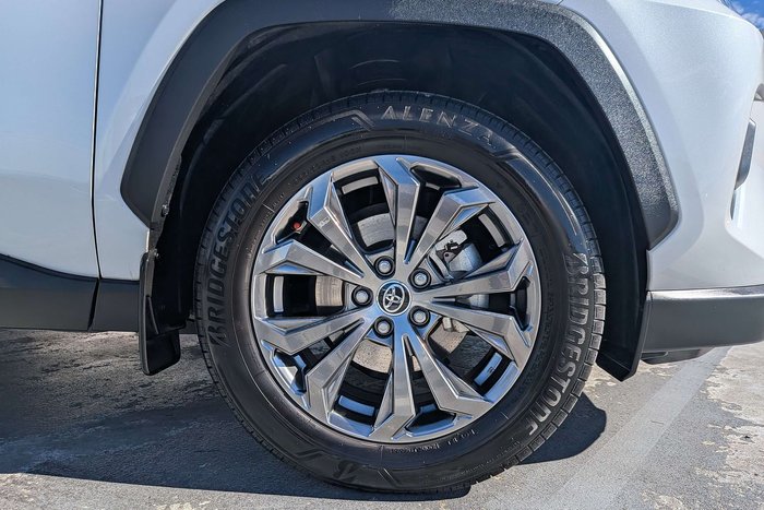 2024 Toyota RAV4 GXL