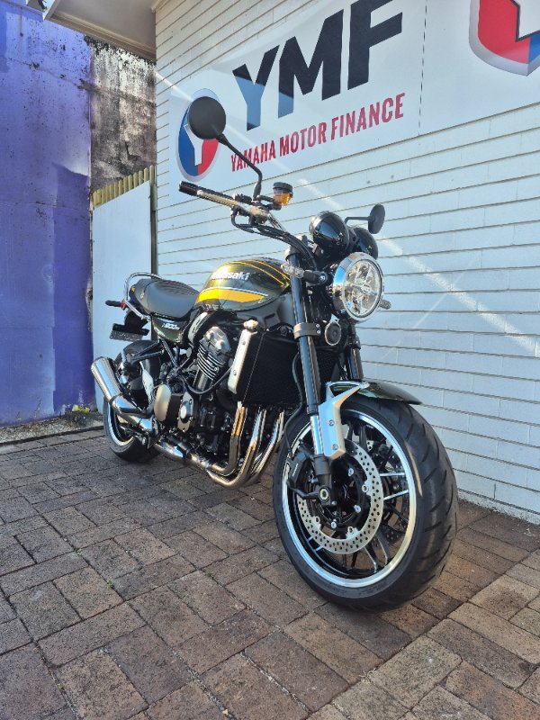 2021 Kawasaki Z900RS (ZR900C) GREEN