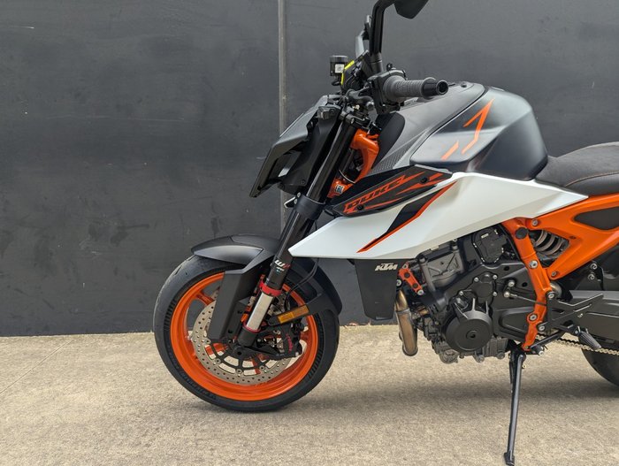 2026 Ktm 2026 Ktm 990CC 990 DUKE R BLACK