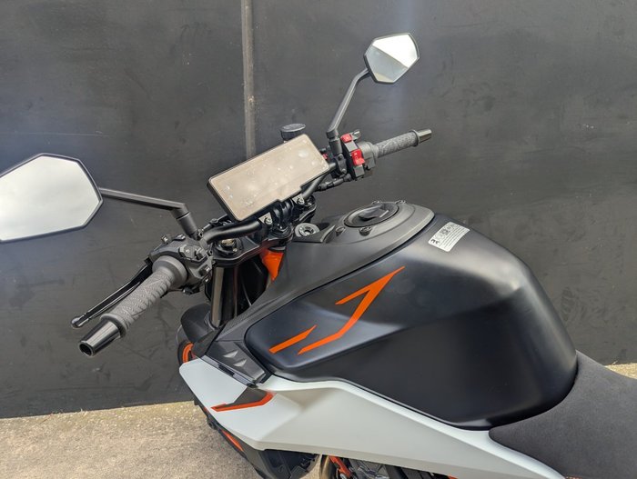 2026 Ktm 2026 Ktm 990CC 990 DUKE R BLACK