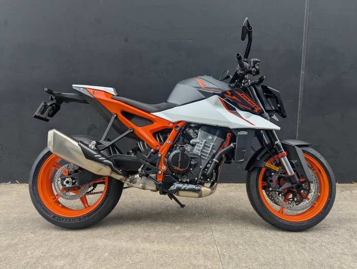 2026 Ktm 2026 Ktm 990CC 990 DUKE R BLACK