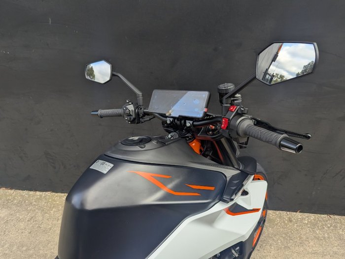 2026 Ktm 2026 Ktm 990CC 990 DUKE R BLACK