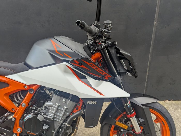 2026 Ktm 2026 Ktm 990CC 990 DUKE R BLACK