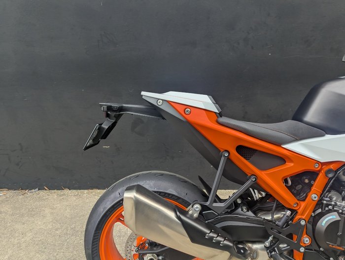 2026 Ktm 2026 Ktm 990CC 990 DUKE R BLACK