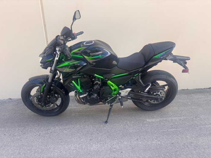 2025 Kawasaki Z650L (LAMS) BLACK