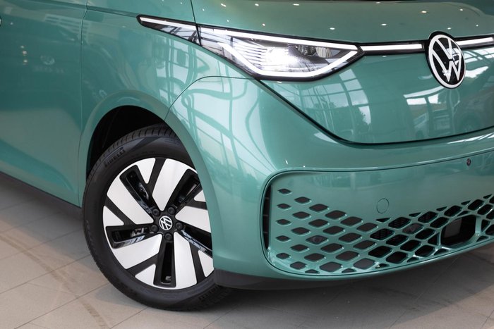 2025 Volkswagen ID. Buzz Pro BEV560